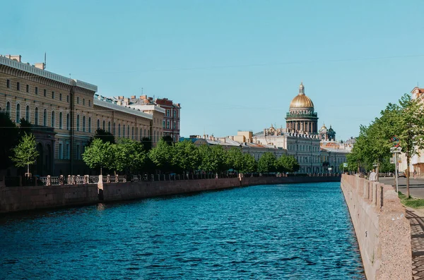 Petersburg Elveutsikt Isaacs Katedral Bygninger Byen Bylandskap – stockfoto