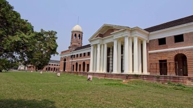 Dehradun 'daki İkonik Orman Araştırma Enstitüsü. Yüksek kalite fotoğraf