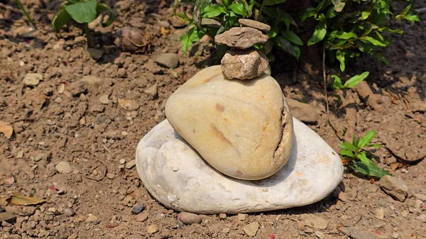 Tapınakta Güzel Bir Ev Kucaklaşma.