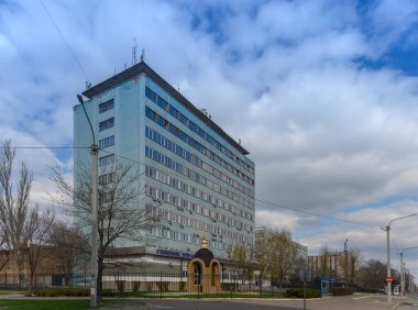 Luhansk Bölgesel Polis Merkezi 'nin Sievierodonetsk' teki tarihi belgesel fotoğrafı, şehrin yıkımından önce çekildi..