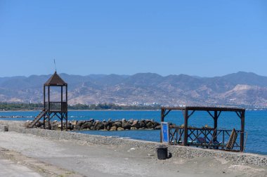 Kıbrıs 'ın kıyı şeridinin yüksek çözünürlüklü fotoğrafı..