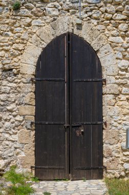 Kuzey Kıbrıs 'taki St. Hilarion Kalesinin Antik Ahşap Kapısı