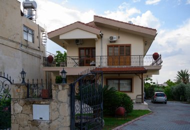 Kıbrıs Köyündeki Geleneksel Taş Ev