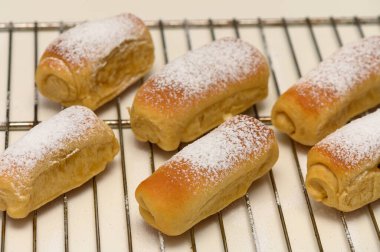 Rafta Pişirdikten sonra Altın Parker Evi Serinliyor