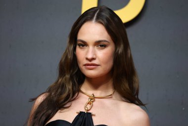 Lily James, 10 Eylül 2025 'te Londra' daki Curzon Mayfair 'de düzenlenen Avrupa Açılış Töreni' ne katıldı..