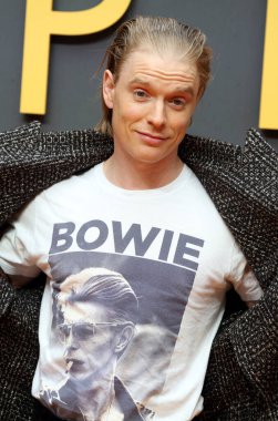 Freddie Fox, 10 Eylül 2025 'te İngiltere' nin başkenti Londra 'da düzenlenen Curzon Mayfair' de düzenlenen Avrupa Açılış Töreni 'ne katılmıştır..