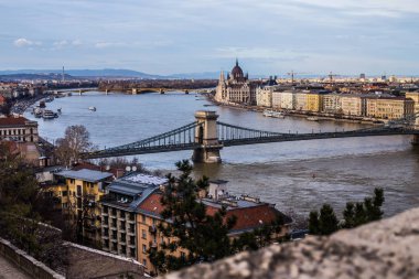 Budapeşte / Macaristan 19. Mart 2019 fotoğraf Secheni köprü Tuna Nehri üzerinde