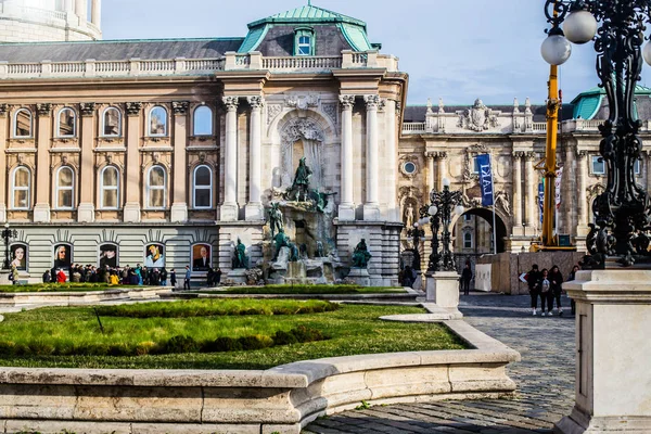 Budapest Ungary März 2019 Auf Foto Alte Gebäude Sehenswürdigkeiten — Stockfoto