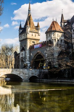 Budapeşte / Macaristan 19. Mart 2019 üzerinde fotoğraf Vajdahunyad castle 