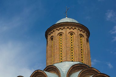 Chernihiv / Ukrayna / 19 Haziran 2018 Cuma Kilisesi Chernigov (doğru: Torgu'da St Mary Paraskevi Cuma Tapınağı) - Ortodoks kilisesi. Geç Xvii yılında inşa edilmiş - XIII yüzyılın başlarında.