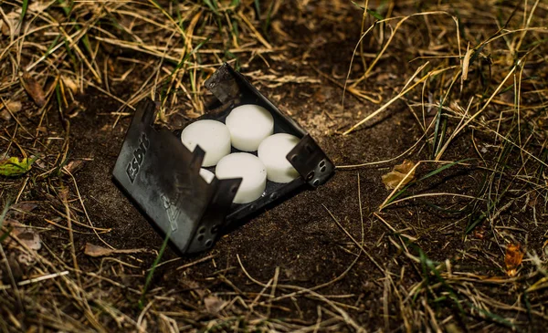 Esbit Touristischer Klappofen Arbeitet Tabletten Mit Trockenem Alkohol Trockenem Brennstoff — Stockfoto