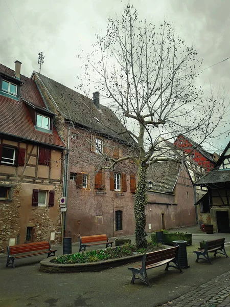 Πλατεία του χωριού Eguisheim — Φωτογραφία Αρχείου