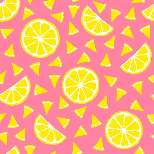 Rodajas de limón, patrón sin costuras sobre fondo rosa . — Vector de stock