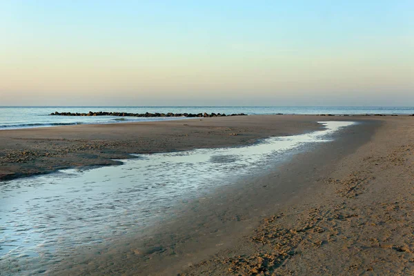 Ráno na jižním konci pláže Tybee Island — Stock fotografie