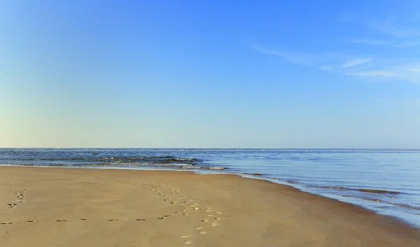 Tybee Adası sahilinde sabahın erken saatlerinde — Stok fotoğraf