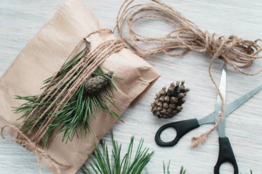 kendi ellerinle Noel'de hediye paketleri