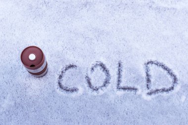 Termos kar üzerinde duruyor