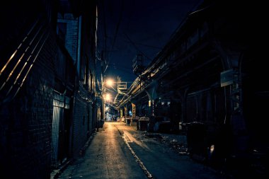 Gece Karanlık Şehir Geçidi