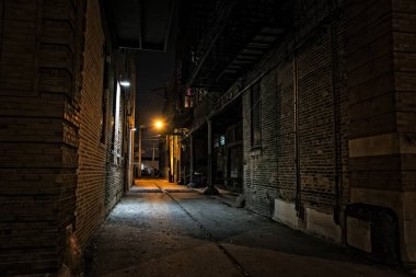 Gece karanlık kentsel şehir sokak