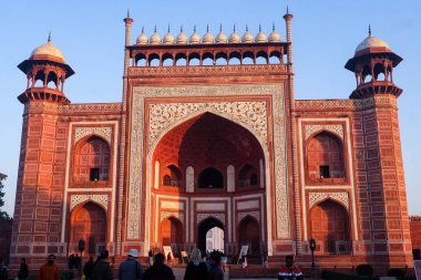 Tac Mahal 'in dört farklı kapısı, Hindistan' ın yedi harikası. 