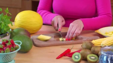 Pembe Bluz kadın sulu sarı mango doğrama 