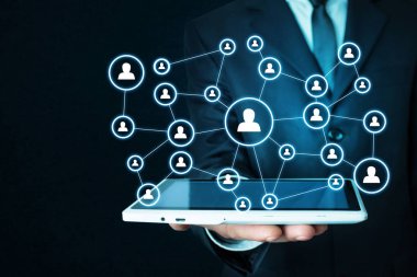 Holding iş bağlantısı ve sosyal ağ iş adamı.