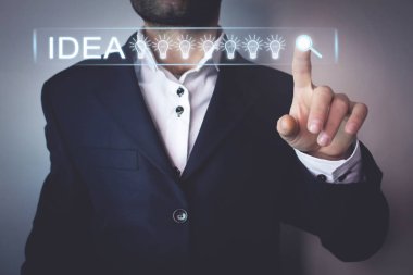 İş adamı fikri düğme arama dokunmadan. Web arama kavramı