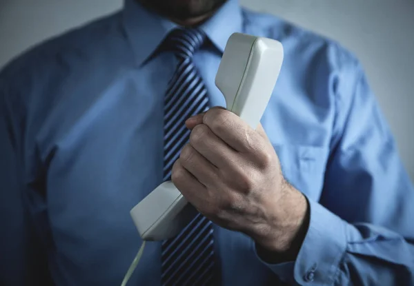 Homem Negócios Caucasiano Segurando Receptor Telefone — Fotografia de Stock