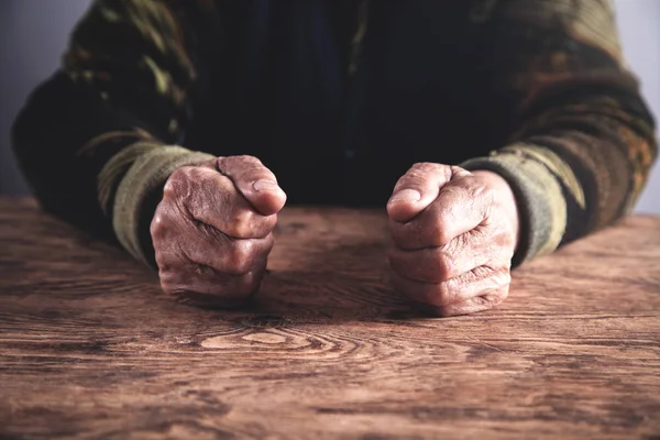 Old Woman Hands Wooden Table — Stock Photo, Image