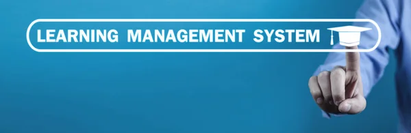 Mezuniyet şapkası ile öğrenme yönetim sistemi.