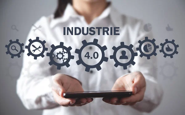 Manufacturing evolutions. Industrie 4.0 concept