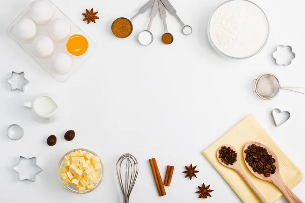 Kochen Flach Legen Hintergrund Mit Eiern Eigelb Eine Tasse Butter — Stockfoto