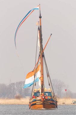 Kampen, Hollanda - 30 Mart 2018: Devlet yat De Utrecht