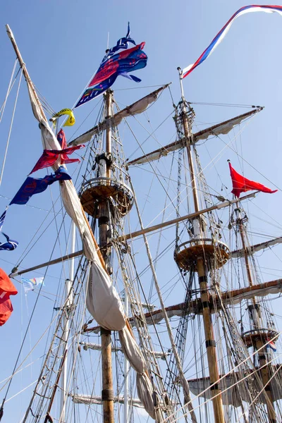 Árbocok Zászlói Vitorlás Hajó Shtandart — Stock Fotó
