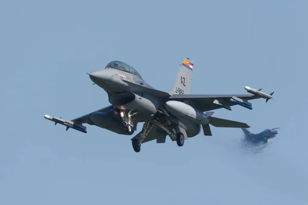 Απριλίου 18, 2018 Λεουβάρντεν, Ολλανδία: A Rnlaf F-16 με markin — Φωτογραφία Αρχείου