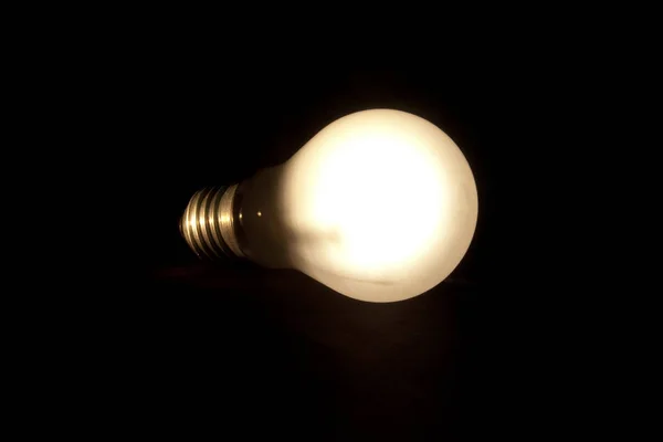 Unconnected Light Bulb Glowing Pitch Black Room Great Idea Concept — Stock Photo, Image