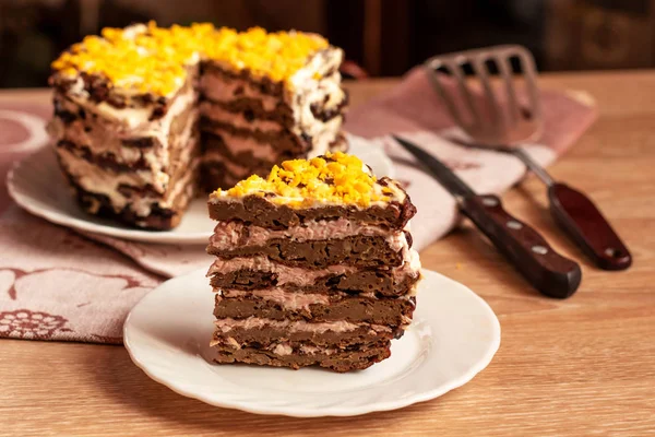 Et ve yumurta, sağlıklı protein yiyecek, rustik tarzı ile karaciğer pasta.