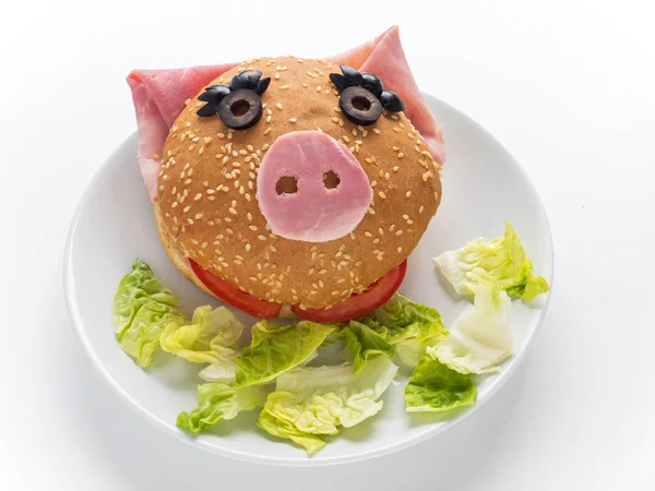 Hamburger Und Salat Auf Dem Teller Sandwich Für Weibliche Ferkel — Stockfoto