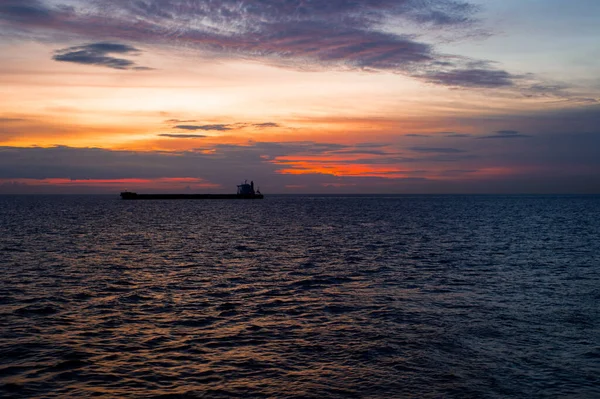 Denizde gün batımı