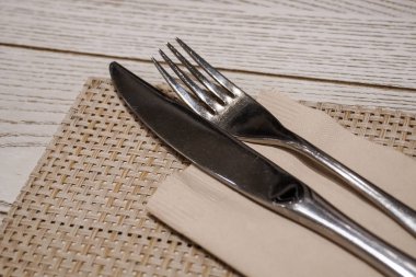 masaya ayarla mutfak gereçleri yemek çatal bıçak