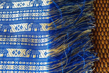 mavi sarı altın Tay el yapımı ipek desen