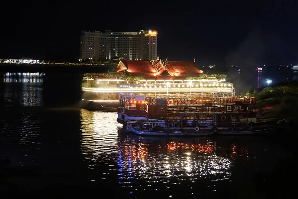 Phnom Penh Riverside Nocy Kambodża — Zdjęcie stockowe