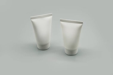 sıvı krem losyon Kozmetik Konteyner ambalaj mockup şablonu