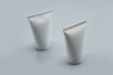 sıvı krem losyon Kozmetik Konteyner ambalaj mockup şablonu