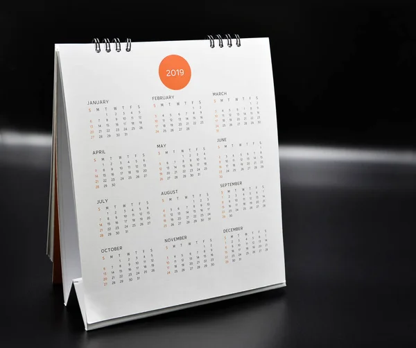 Calendário Mínimo 2019 Mockup Fundo Preto — Fotografia de Stock