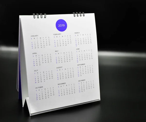 Makieta Minimalne Kalendarzowy 2019 Czarnym Tle — Zdjęcie stockowe