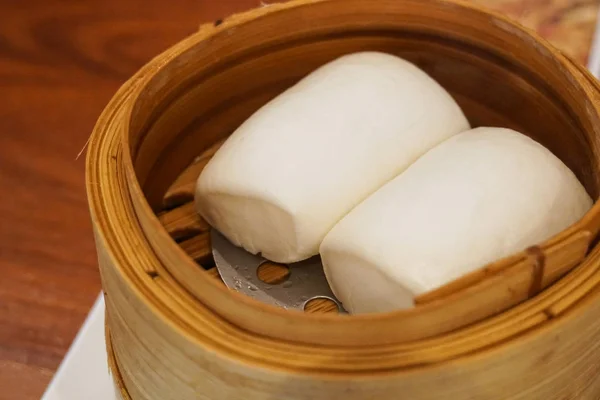 chinese steamed white buns