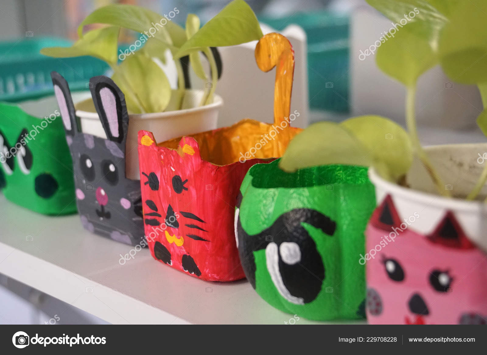Art Craft Design Kid Toys Recycle Materials — Stock Photo
