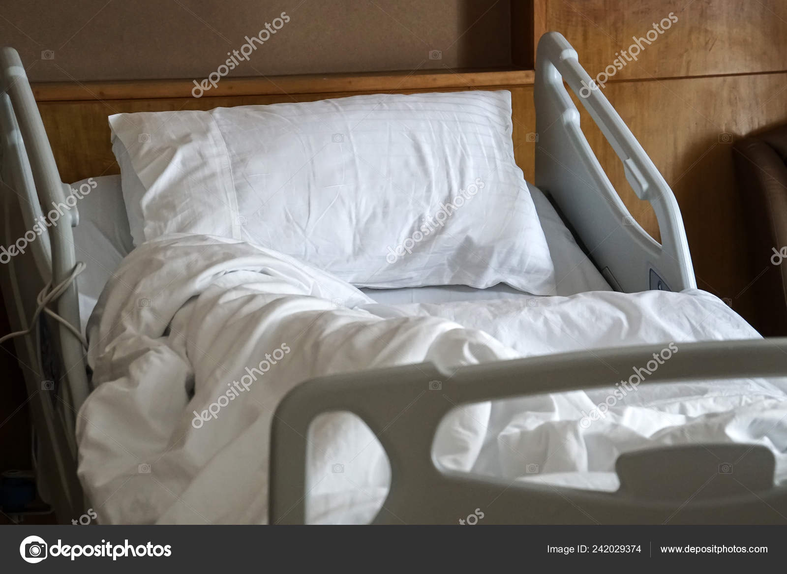 Patient Bed Hospital — Stock Photo © tarnrit #242029374, image size:1600x1167