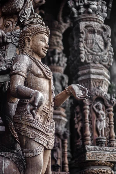 Divinità Scultura Legno Statua Architettura Esterna Santuario Della Verità Thailandia Immagine Stock